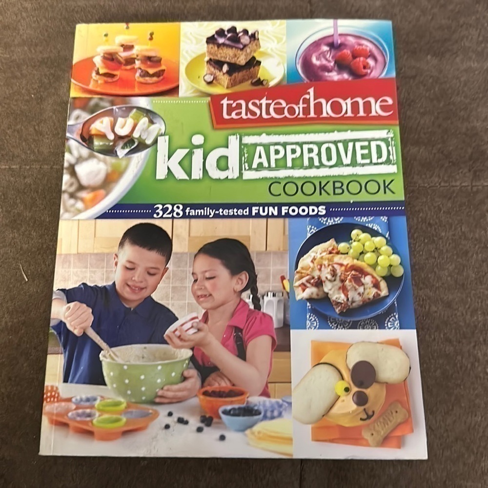 TASTE of Home kid approved Cookbook with 328 recipes